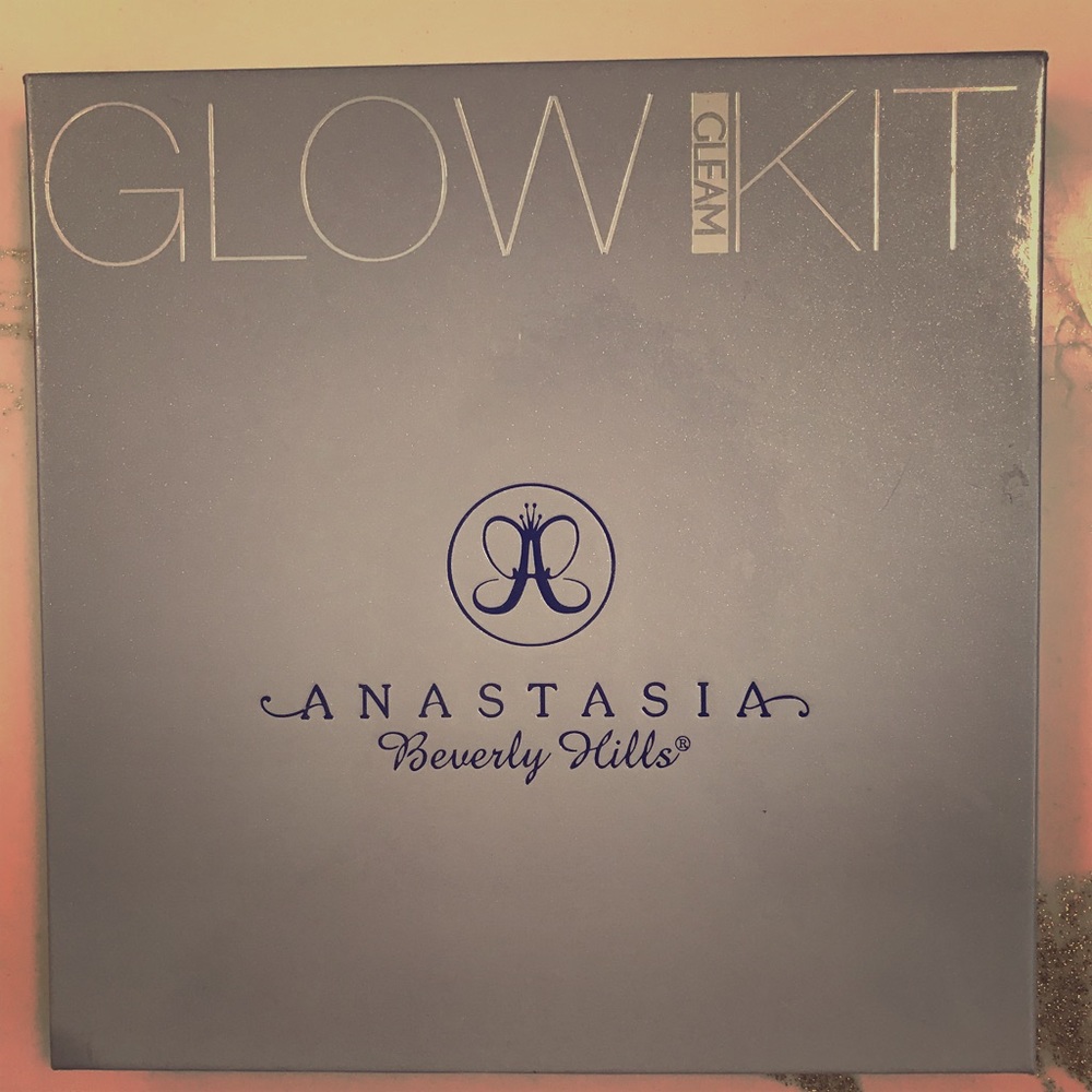 Anastasia glow kit